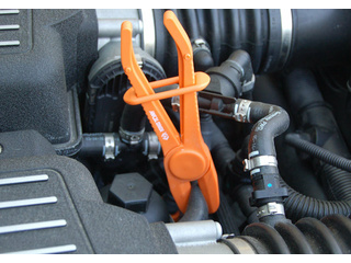 Зажим KING TONY для гидравлических шлангов 15 мм